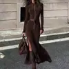 Vestido Feminino Elegante Estilo Novo Retrô Moderno com Gola Alta, Zíper e Fenda Alta na Cintura - Lançamento Europeu e Americano da Amazon 2025