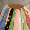 Otoño 2026 Nueva Camiseta de Manga Larga Lisa de Color Sólido Estilo Coreano Suelta para Mujer, Adecuada como Ropa Exterior, Top Versátil para Estudiantes, Ropa de Mujer de Moda