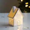 Decoración Navideña Estilo Escandinavo Casa Luminosa de Cerámica Adornos de Escritorio Adornos de Escena Festiva Regalos de Navidad