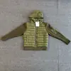 Jaqueta de algodão com mangas de tricô patchwork com capuz da marca M combinada com jaqueta quente para atividades ao ar livre com bolsos com zíper estilo luxo leve para o dia a dia