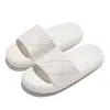 Nuevas sandalias de verano para uso interior y exterior, pantuflas de EVA de moda para hombre en casa, sandalias antideslizantes para pareja para usar en el baño y el cuarto de baño