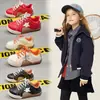 Zapatillas infantiles, nuevos modelos de primavera y otoño, zapatos casuales para niñas, de suela blanda, ligeros, zapatillas deportivas versátiles para niñas, zapatillas de entrenamiento alemanas para niños