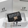 Dropshipping 2026 Moda Japonesa y Coreana Nueva Bolso Cuadrado Pequeño Bordado Dulce para Dama Bolso de Hombro Cruzado de Moda para Mujer