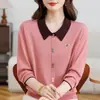 26 Elegante Cárdigan de Punto Otoñal para Mamá Estilo de Alta Gama Manga Larga para Mujeres de Mediana Edad Moda que Reduce la Edad Parte Inferior Básica