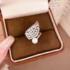 Anel de Pérola da Moda com Zircônia Estilo Francês, Anel de Dedo Indicador com Design de Asa de Nicho de Luxo, Joias Versáteis de Luxo Leve Atacado
