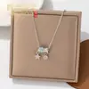 Colar de borla de diamante com esmalte de gota de luxo leve estilo francês microincrustado para mulheres, corrente de clavícula doce de dopamina da moda de alta qualidade