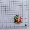 Accesorios de resina navideños Calcetines navideños Copo de nieve Parche para funda de teléfono DIY Guantes Horquilla Accesorios navideños
