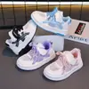 Novos Sapatos Infantis Primavera e Verão 2026, Tênis Infantis Médios e Grandes, Sapatos Esportivos Infantis, Sapatos Brancos Casuais Versáteis para Meninos e Meninas, Modernos