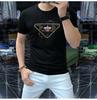Camisa masculina de manga curta e gola redonda da marca da moda, perfuração quente, top masculino da moda distinto, respirável, confortável, leve, luxuoso, pulôver, meia-idade e jovem, verão