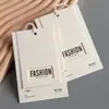 Etiqueta de roupa de alta qualidade para desenvolver LOGO listras verticais vazado listagem para desenvolver cartão de etiqueta de roupa para homens e mulheres certificado