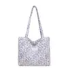 Bolsa de mão retrô estampada, bolsa de ombro para o trabalho, estilosa e elegante, design horizontal feminino, grande capacidade, bolsa tote prática com uma estética fresca e simples