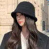 Gorro de Pescador Tejido de Otoño e Invierno Moda Versátil Circunferencia de Cabeza Grande Gorro de Cubo de Lana Cálido A prueba de Viento Sencillo Temperamento Gorro de Cubo