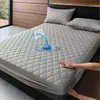Lençol de Cama Impermeável Acolchoado de Cor Sólida Novo 2026