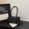 Bolsa de Gran Capacidad para Mujer, Nuevo Modelo Verano 2026, Diseño de Nicho, Bolso de Hombro Cruzado Único, Bolso de Viaje Transfronterizo de Comercio Exterior para el Brazo