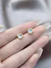 Nuevos Pendientes de Zirconia Blanca Simples Elegantes Versátiles para Mujer Nuevo Estilo Japonés y Coreano Pendientes de Lujo Ligero Sentido de Gama Alta Nicho