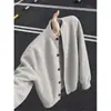 Chamarra suéter Geanfit, cuello redondo, estilo old money, corte relajado, gris claro, cárdigan de punto suelto, para hombre, otoño