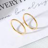 Anel Espiral Redondo da Moda Nova 2021 com Um Diamante Banhado a Ouro 18K Luxo Leve Vento Frio Anel de Aço Titânio para Mulheres