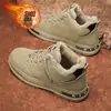 Sapatos Masculinos Primavera 2025 Novos À Prova de Frio Mantendo o Calor Cano Alto Sapatos de Algodão Moda Combinação Livre Resistente ao Desgaste Antiderrapante Plataforma Sapatos de Proteção do Trabalho para Homens