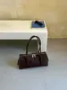 Bolsos retro europeos y americanos para mujer, nuevo estilo minimalista 2026, bolso de hombro versátil para el día a día, bolso de axila de lujo ligero de alta gama