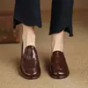 Gigante macio! Tamanho 43 Sapatos Femininos Plus Size Nova Coleção Primavera e Outono 2025 Sapatos Pequenos de Couro Mocassins Casuais Planos Sapatos Femininos de Camada Única com Solado Macio