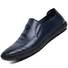 Novos Sapatos Casuais Masculinos Primavera 2025 Sapatos de Couro Primavera e Outono Loafers de Couro Superfície Macia Sapatos Masculinos com Solado Macio Atacado