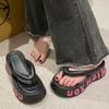 Chanclas de Goma EVA con Suela Gruesa y Letras, Sandalias de Tira con Dedo para la Playa con una Sensación Suave y Acojinada