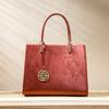 Bolso de Nicho Nuevo Primavera 2025 Nuevo Bolso Rojo Bordado Estilo Guofeng Bolso para Madrina de Boda Bolso Tote de Gran Capacidad
