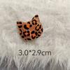 Nuevo estilo personalizado con estampado de leopardo, cabeza de gato, accesorios acrílicos, accesorios para sombreros de moda DIY, decoración de carcasa de teléfono móvil, material al por mayor
