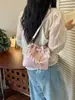 Bolso Pequeño de Lunares Plisado para Mujer 2026 Nuevo Estilo Bolso Cubo Sencillo de Mano con Cordón Bolso Cruzado de Verano de Moda para el Trabajo