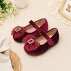 Sapatos Mary Jane de veludo com laço para meninas, sapatos infantis para festas e apresentações, sapatos de princesa com uma tira de velcro