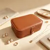 Bolsa portátil para joyas para viajes transfronterizos, caja de almacenamiento de joyas de cuero PU, caja de almacenamiento hecha a mano a prueba de polvo para anillos y pendientes con cuentas