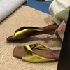 Sandalias de cuña cuadradas de terciopelo plisado Chuyuji para mujer, estilo francés vintage de lujo ligero, adecuadas para uso en exteriores, pantuflas elegantes