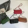 2026 Cor Sólida Casual Moda Padrão Tecido Design Simples Estiloso Grande Capacidade Bolsa de Mão Tendência Bolsa de Ombro Bolsa de Braço para Mulheres