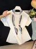 Conjunto de estilo coreano con un aire de lujo ligero, bufanda de seda, cuello halter, camisa de manga corta para mujer, top de verano adelgazante y elegante