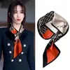 Bufanda de Seda Rayada a Cuadros de Seda Simulada Europea y Americana Bufanda Larga de Seda con Rayas Anguladas Bufanda para Cuello de Camisa de Combinación de Primavera y Verano Bufanda para Mujer