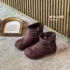 Novas Botas Infantis Outono 2026, Botas Individuais para Meninas Estilo Étnico Retrô Artístico, Botas Curtas com Solado Macio Antiderrapante