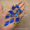 Venta al por mayor de fábrica color diamante acrílico taladro para coser a mano plano prismático fondo plano doble agujero taladro accesorios para ropa accesorios strass