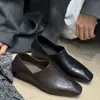 Versión de Piel de Vaca~Estilo Británico Nicho Zapatos Mocasines Cuadrados sin Cordones con Aumento Oculto de Altura para Mujer, Primavera 2026 Zapatos Pequeños de Piel