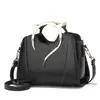 Nova Bolsa Color Block Elegante Francesa 2026 para Mulheres, Bolsa de Luxo Leve com Alça de Orelha de Gato Metálica, Bolsa de Ombro da Moda para o Dia a Dia