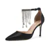 Sapatos Femininos Brancos de Salto Alto Lançamento 2025 Salto Fino Bico Fino Corrente com Strass Sapatos de Casamento com Vestido Sapatos de Casamento para Vestido
