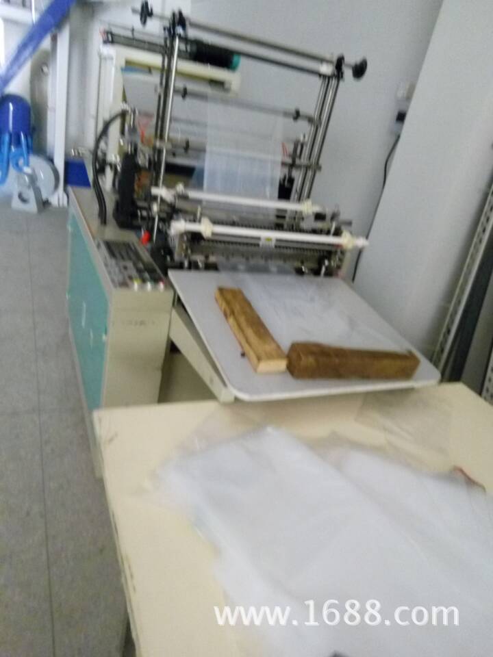 各种PE袋，卷料，骨口袋