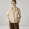 Cárdigan de punto trenzado grueso 100% cachemir con un estilo vintage 'old money', con cremallera, perfecto para otoño e invierno, que ofrece calidez, suavidad y un aspecto sofisticado.