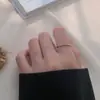 Anel de Prata Esterlina S925 com Ouro 18K, Aro Liso Minimalista para Empilhar Irregular, Design de Nicho Ondulado, Anel de Dedo Indicador Estilo Cool