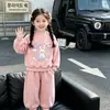 Elegante Conjunto de Ropa de Otoño para Niños Pequeños: Sudadera de Manga Larga con Lazo de Dibujos Animados y Pantalones Jogger, Conjunto Deportivo Versátil de Dos Piezas para Niñas