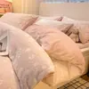Novo Conjunto de Quatro Peças de Plush com Relevo 3D de Alta Gramatura Leite Fleece Outono e Inverno Espesso Quente Roupa de Cama para Casa
