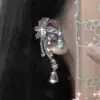 Brincos Exquisitamente Desenhados com Diamantes Cintilantes, Ear Cuffs de Flor, Brincos para Vestido de Noiva e Vestido de Festa (sem furo), Novos Fashion Ear Clips 2025