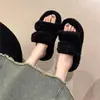 Pantuflas peludas de estilo coreano con doble tira de velcro para mujer, nuevas zapatillas de algodón de suela gruesa para exteriores para mujer para otoño e invierno 2026