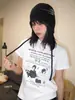 Camiseta Retrô Americana de Ombro Reto para Mulheres, Nova Estampa de Banda Vintage de Verão, Manga Curta, Simples, Versátil, Top Branco Ins