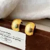 Brincos de Luxo Acessível Europeus e Americanos de Nicho High-End Simples Versáteis Moda para Roupas de Trabalho Design Estiloso Joia de Orelha Exquisita para Mulheres