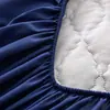 Sábana Bajera Impermeable de Color Sólido Transfronteriza Ajustada Pieza Única Engrosada Acolchada Barrera contra Orina Cubierta de Cama Hoja Protectora de Colchón de Fábrica